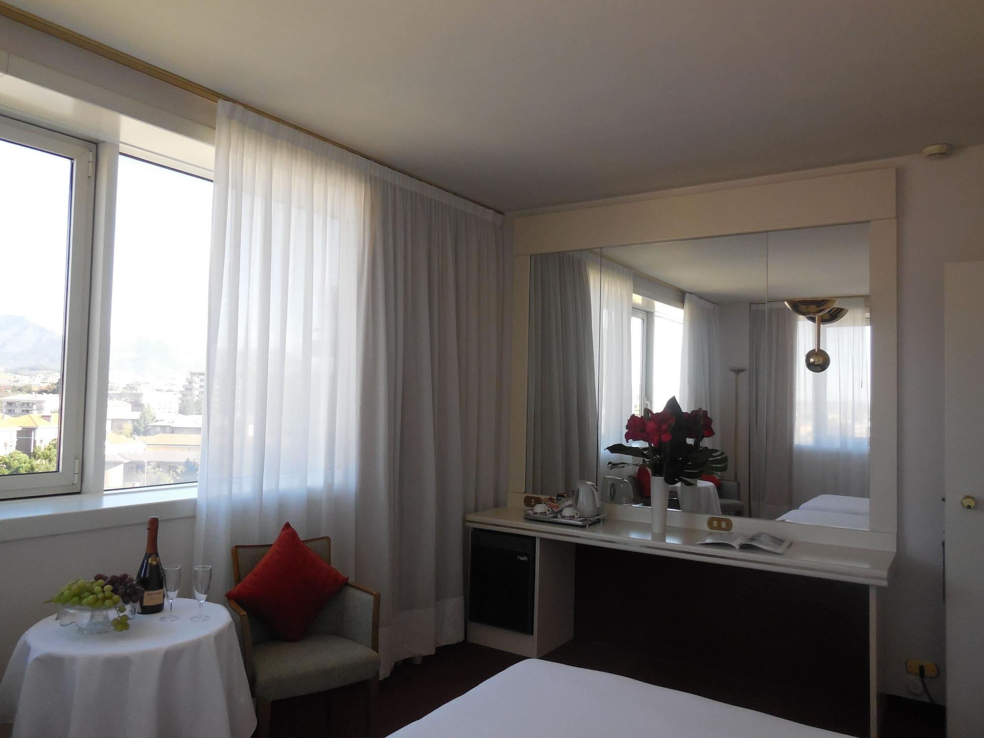 Starhotels Cristallo Palace Bergame Extérieur photo